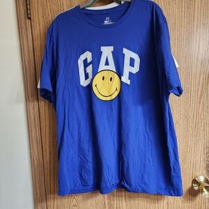 GAP Kids Blue Smiley Logo T-Shirt